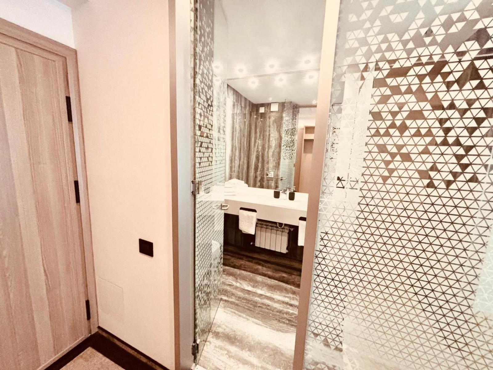 Cm111Apparthotel ブカレスト エクステリア 写真
