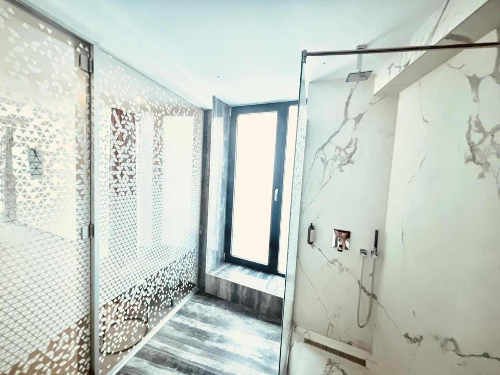 Cm111Apparthotel ブカレスト エクステリア 写真