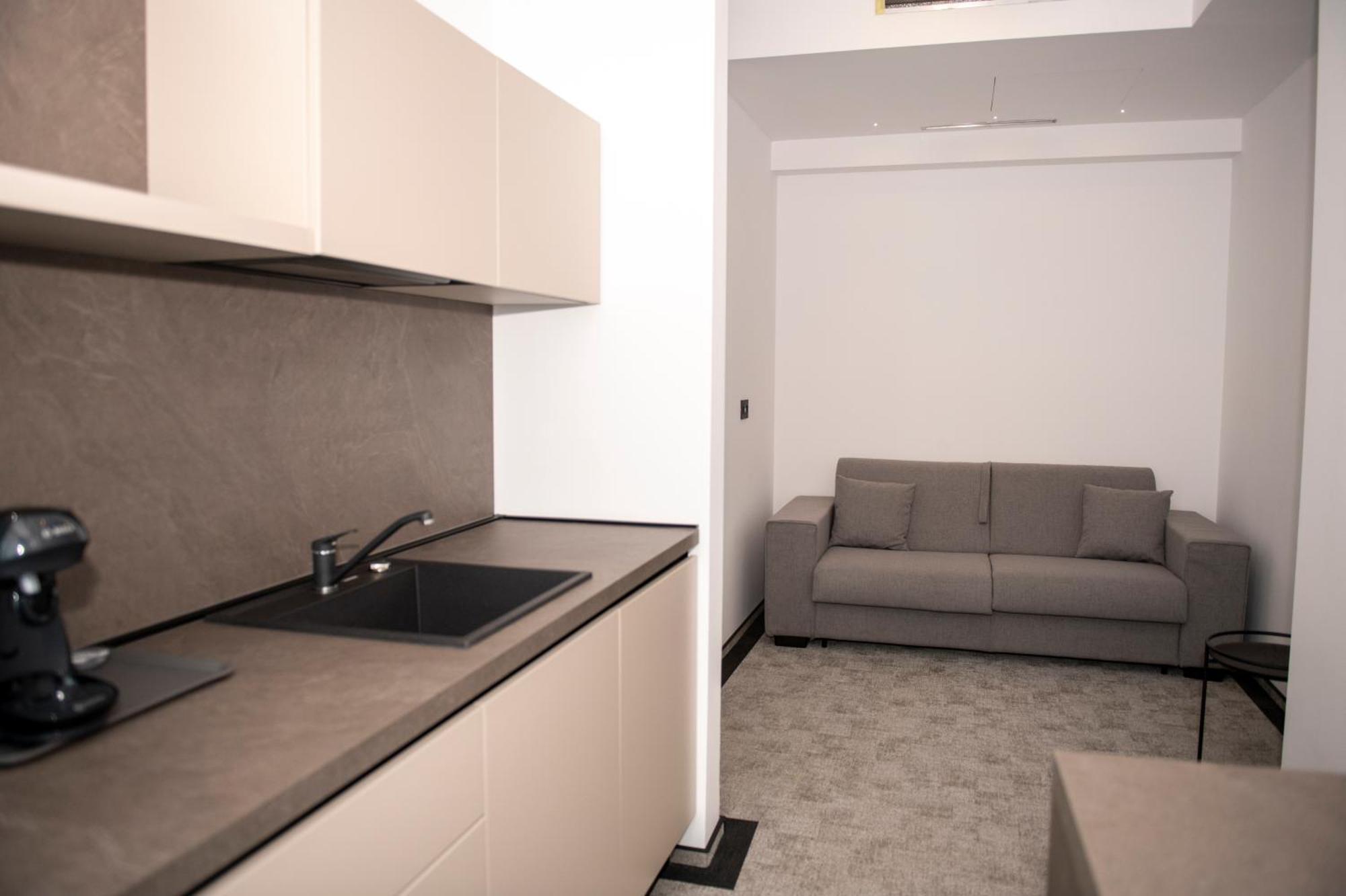 Cm111Apparthotel ブカレスト エクステリア 写真