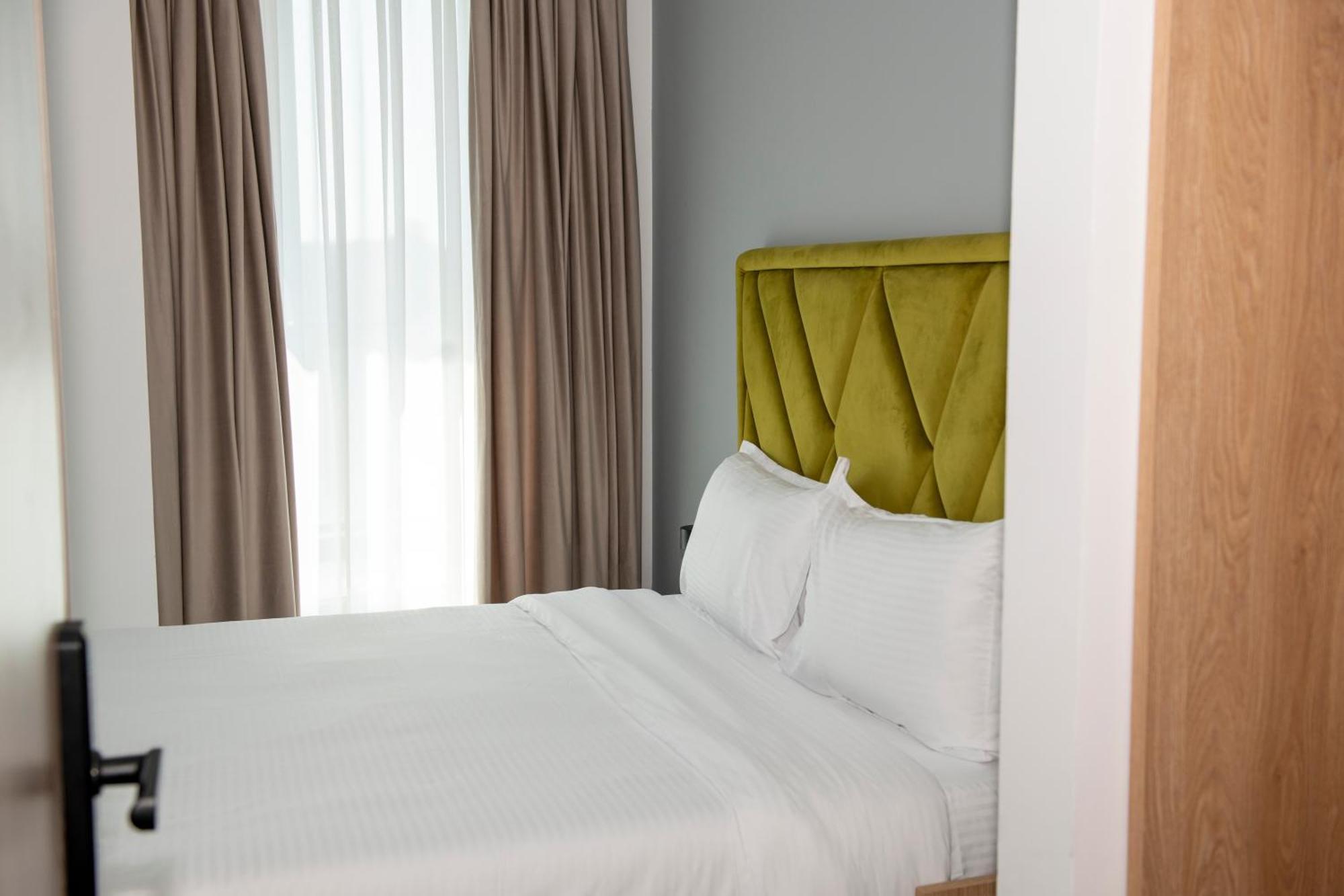 Cm111Apparthotel ブカレスト エクステリア 写真